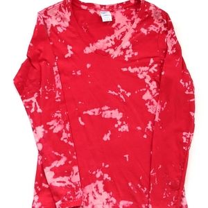 Cherry Red Reverse Tie Dye Women's V Neck Top